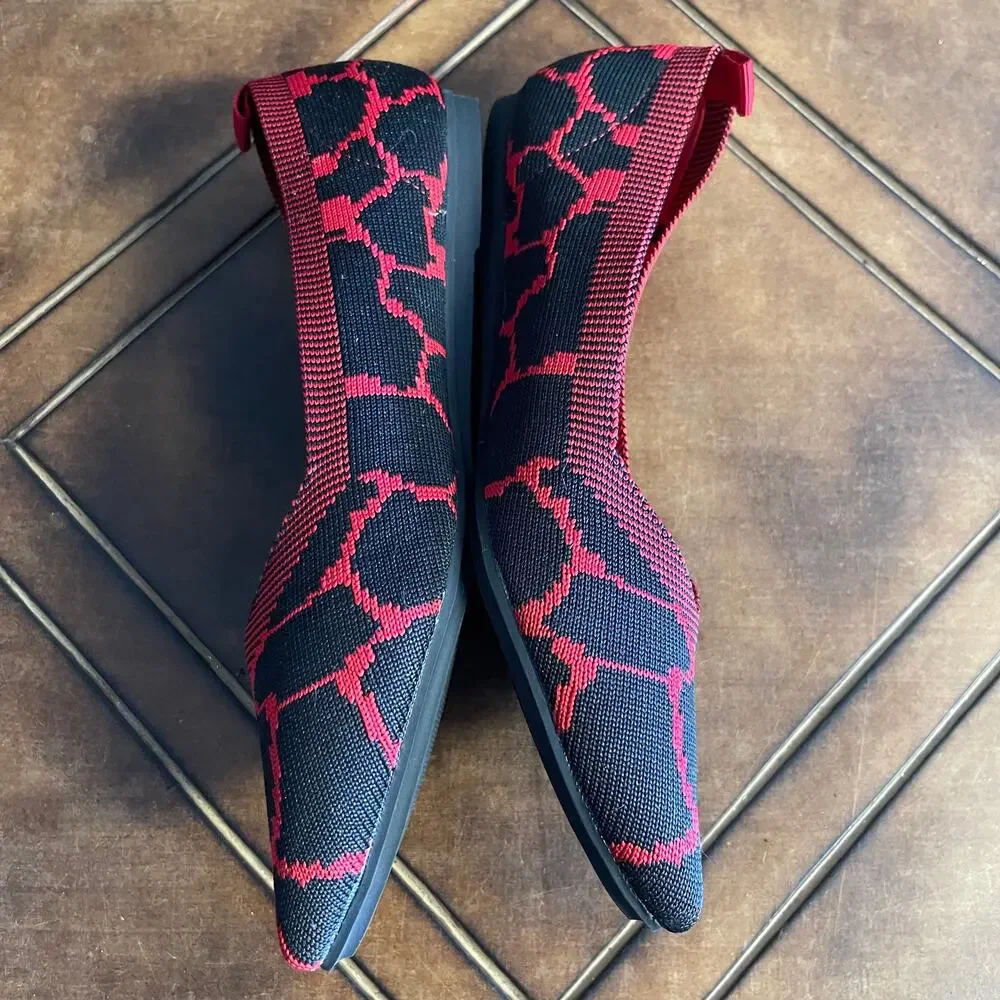 NWT FRENCH BLU Women's Ballet Red & Black Flat Shoes Size 7